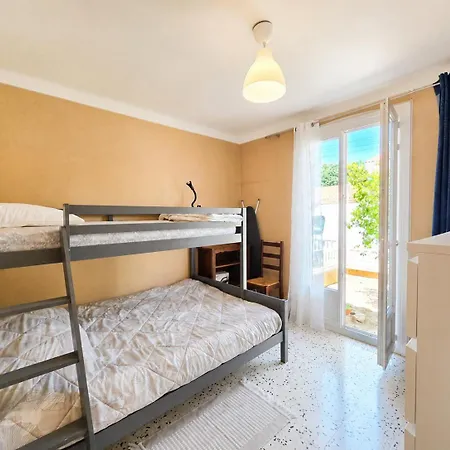 Дом отдыха Les Micocouliers Maison Familiale 6 Pers *